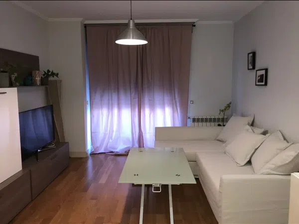 Piso en calle Eros, 18