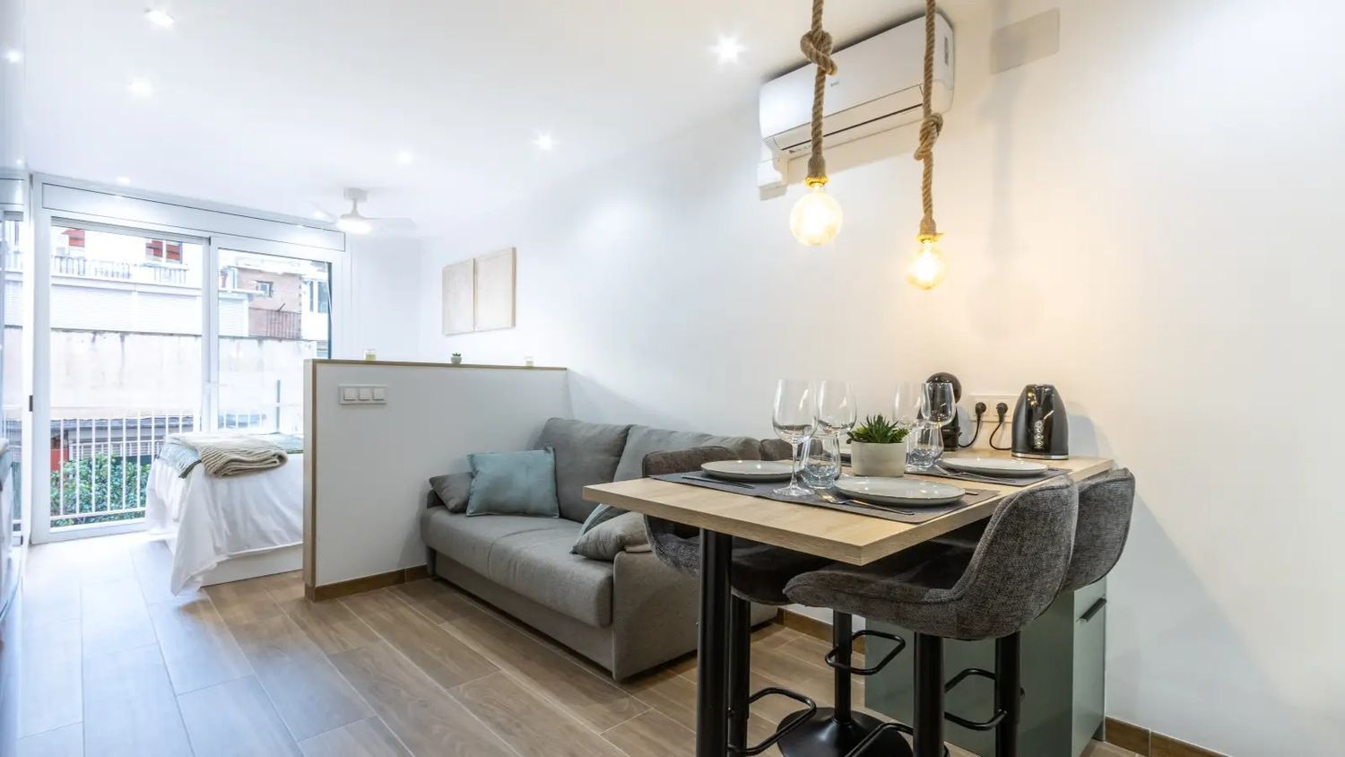 Estudio en calle de València, 373 - Foto 5