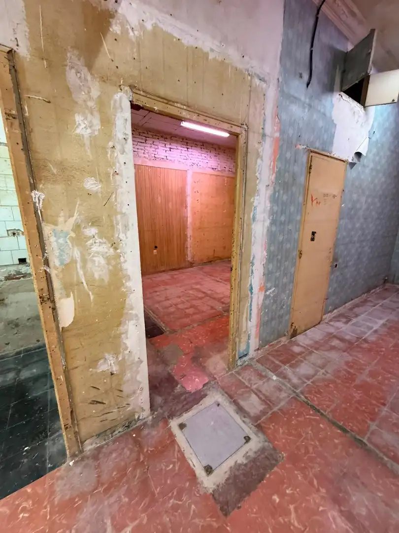 Local comercial en  Calle d'Arnau d'Oms - Foto 12