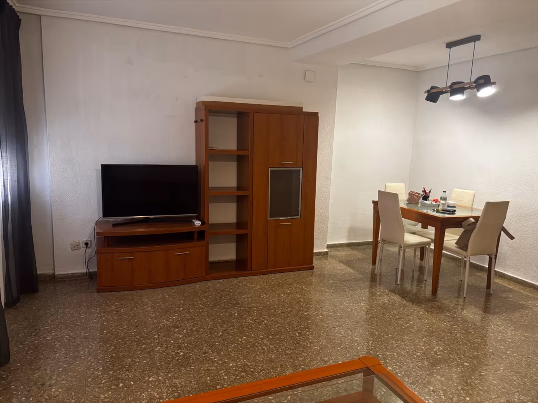 Piso en  Carrer de Fuencaliente 20 - Foto 2