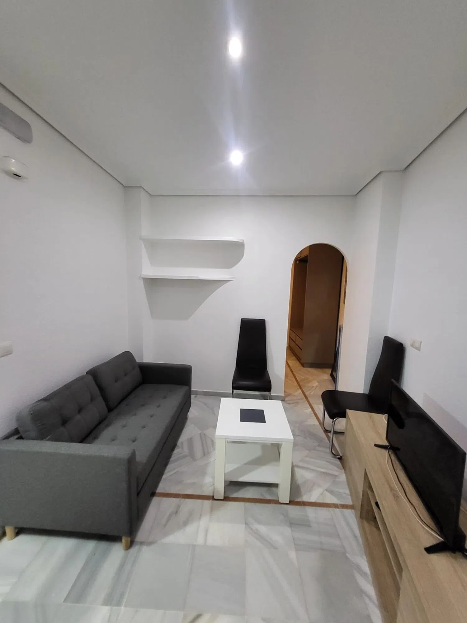 Piso en calle Jesús y María, 12 - Foto 6