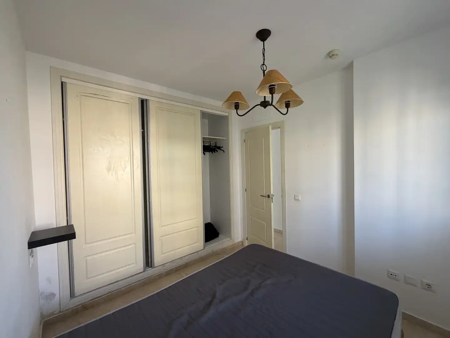 Apartamento en  Calle Moreno Torroba 22 - Foto 7