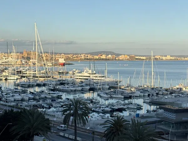 Piso en avenida de Joan Miró, 170 - Foto 1