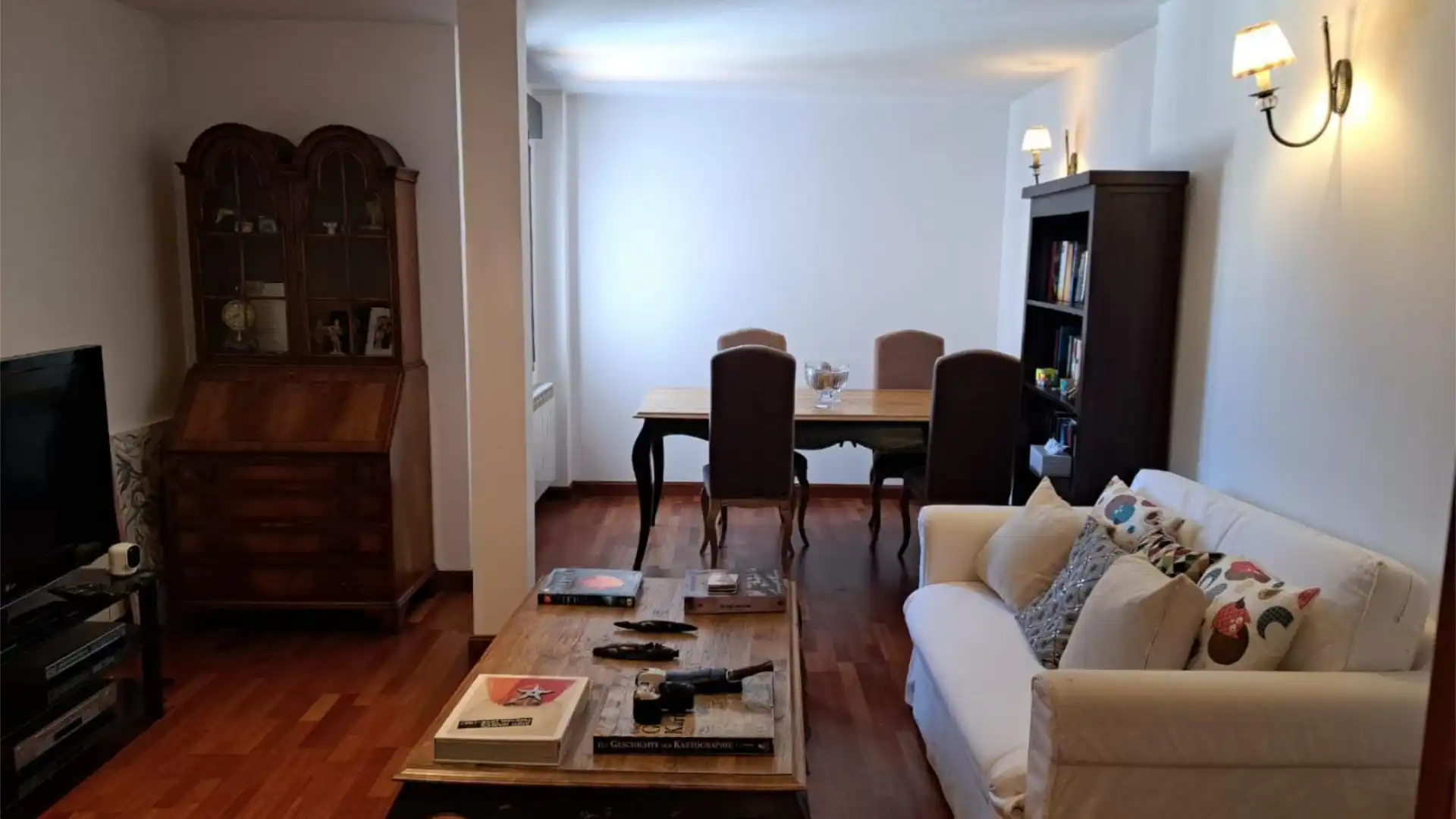 Piso en  Calle Sánchez Arjona 16 - Foto 4