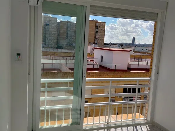 Piso en calle Santa María de Ordás, 13