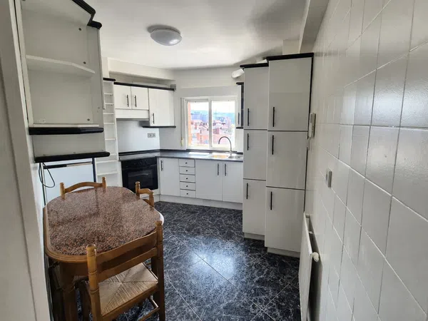 Piso en Calle Antonio Cachero, 27, Ceares - Jesuitas - Foto 3