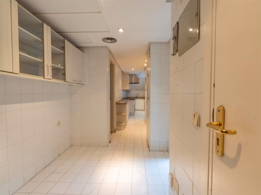 Piso en  Calle del General Arrando 28 - Foto 17