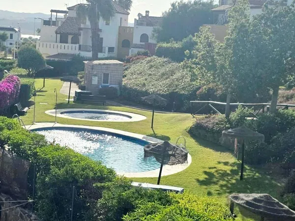 Chalet adosado en Urbanización Puente Esuri, 7 - Foto 1