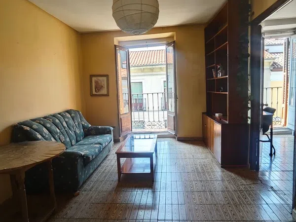 Piso en calle de Ilustración, 4