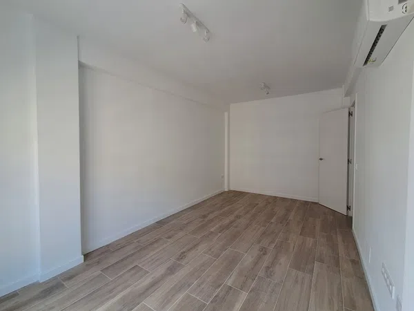 Piso en calle Armengual de la Mota, 34 - Foto 2