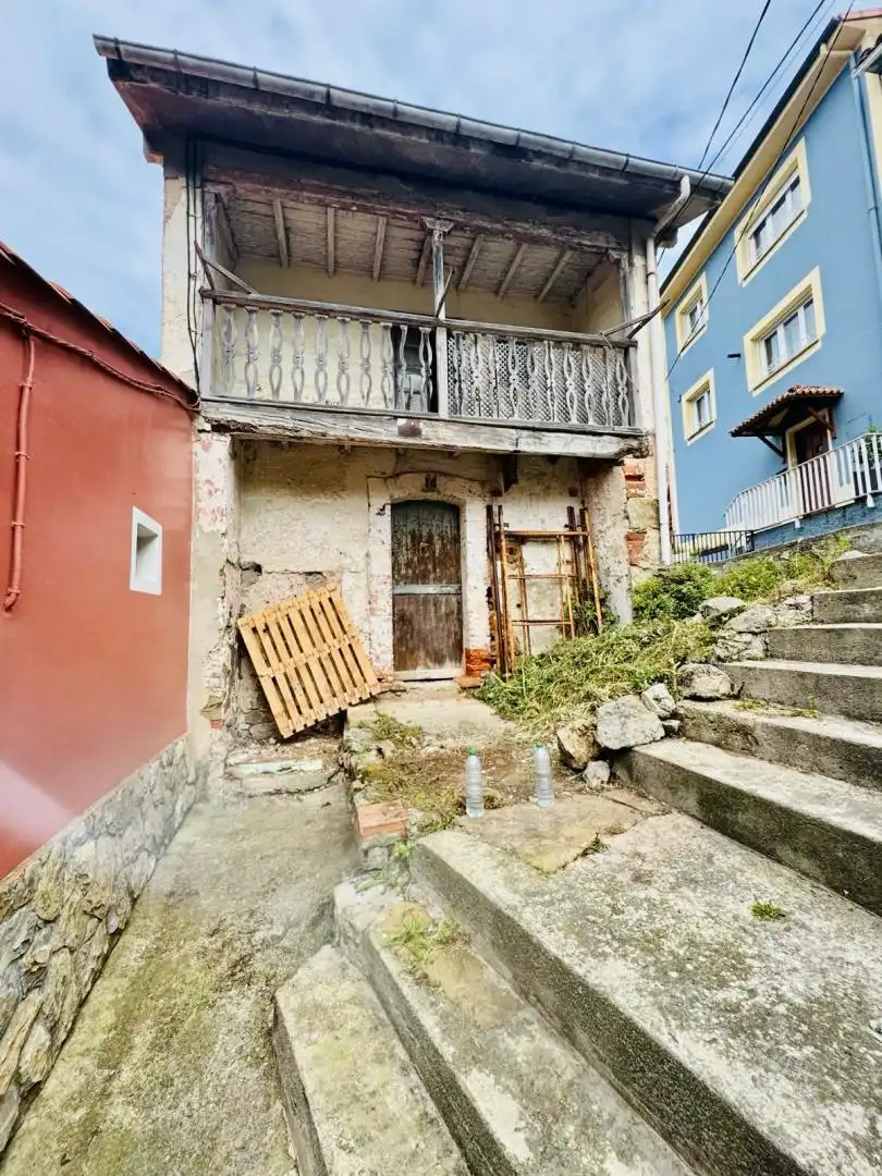 Casa adosada en  Calle de Teodoro Cuesta 15 - Foto 3