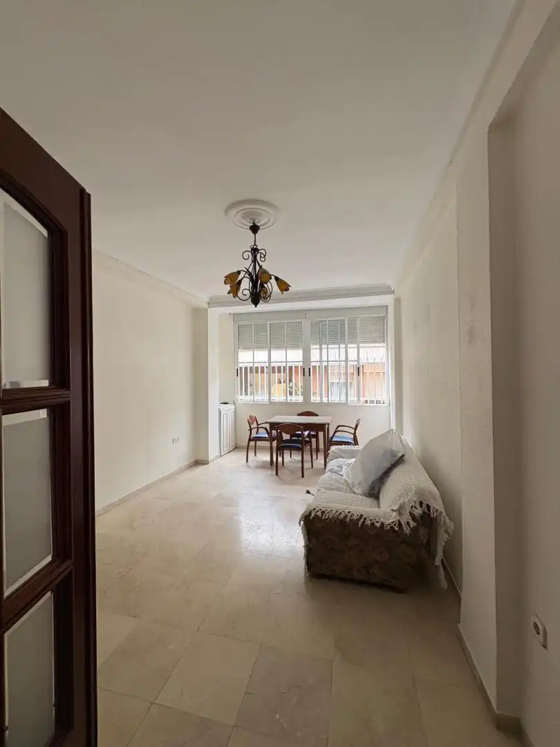 Piso en  Calle Virgen de la Cinta 23 - Foto 3