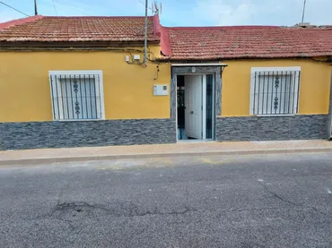 Chalet en  Calle de la Libertad 4 - Foto 2