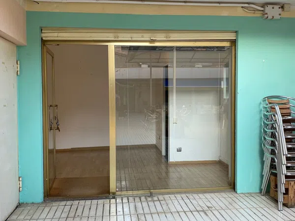 Local en calle de la Llibertat, 137 local 6 - Foto 2