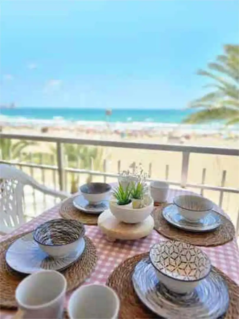 Apartamento en PLAYA DE CULLERA, zona oasis - Foto 1