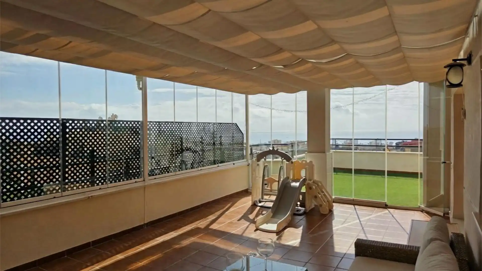 Piso en  Calle Lora del Río 21 - Foto 3