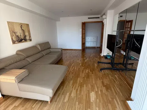 Piso en plaza de José María Orense, 8