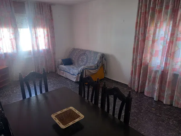 Chalet adosado en Calle Valencia, 17 - Foto 1