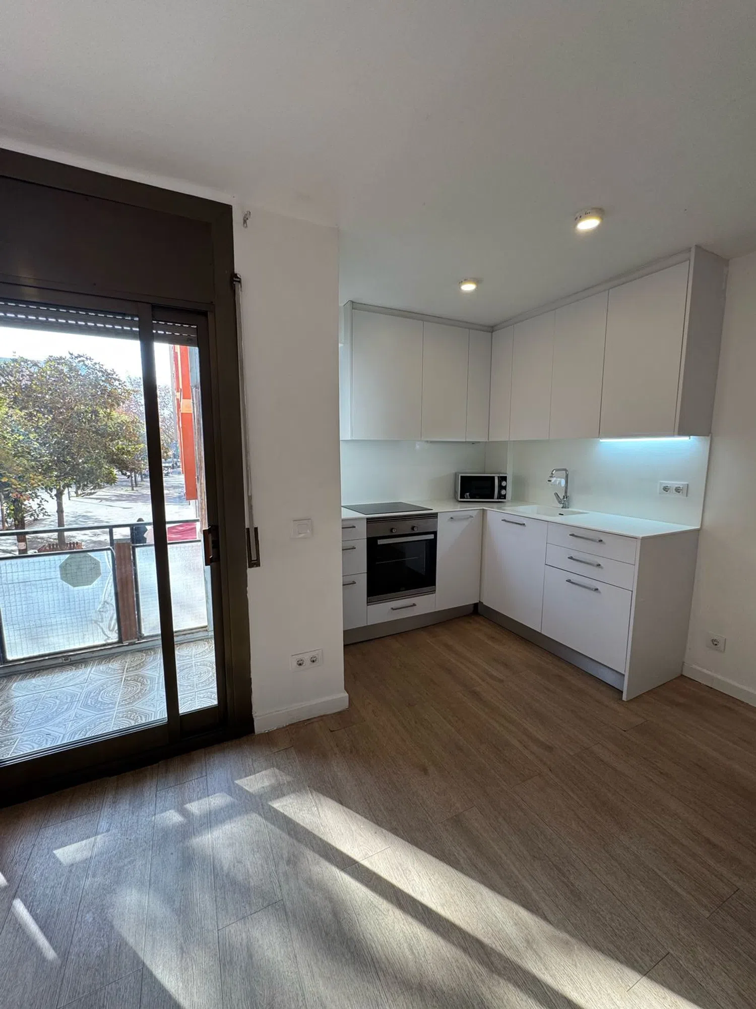 Piso en avenida Diagonal, 58 - Foto 2