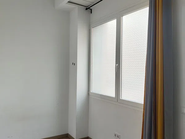 Piso en calle de Berni y Català, 31 - Foto 1