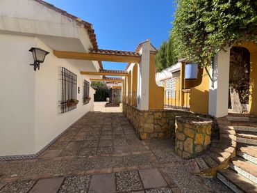 Chalet en  Calle Santa Ana de la Albaida 1 - Foto 4