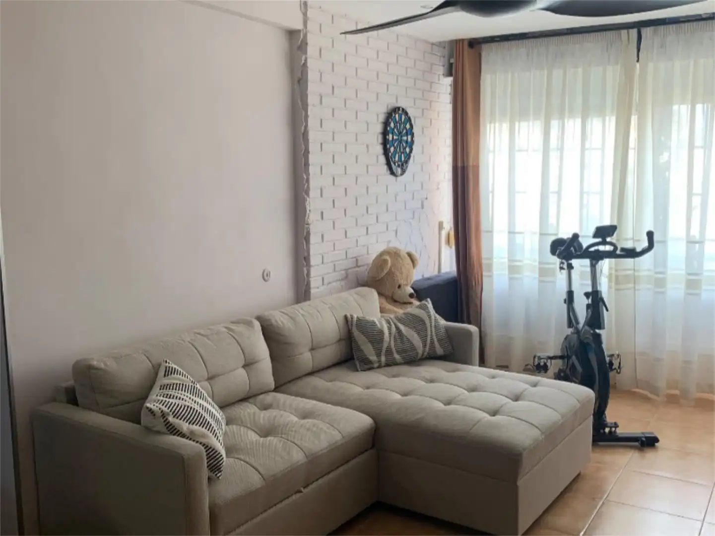 Piso en  Calle Pintor Pedro Camacho 5 - Foto 2