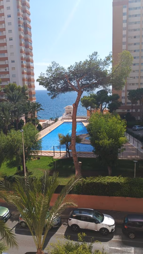 Piso en  Avenida de la Armada Española 10 - Foto 2