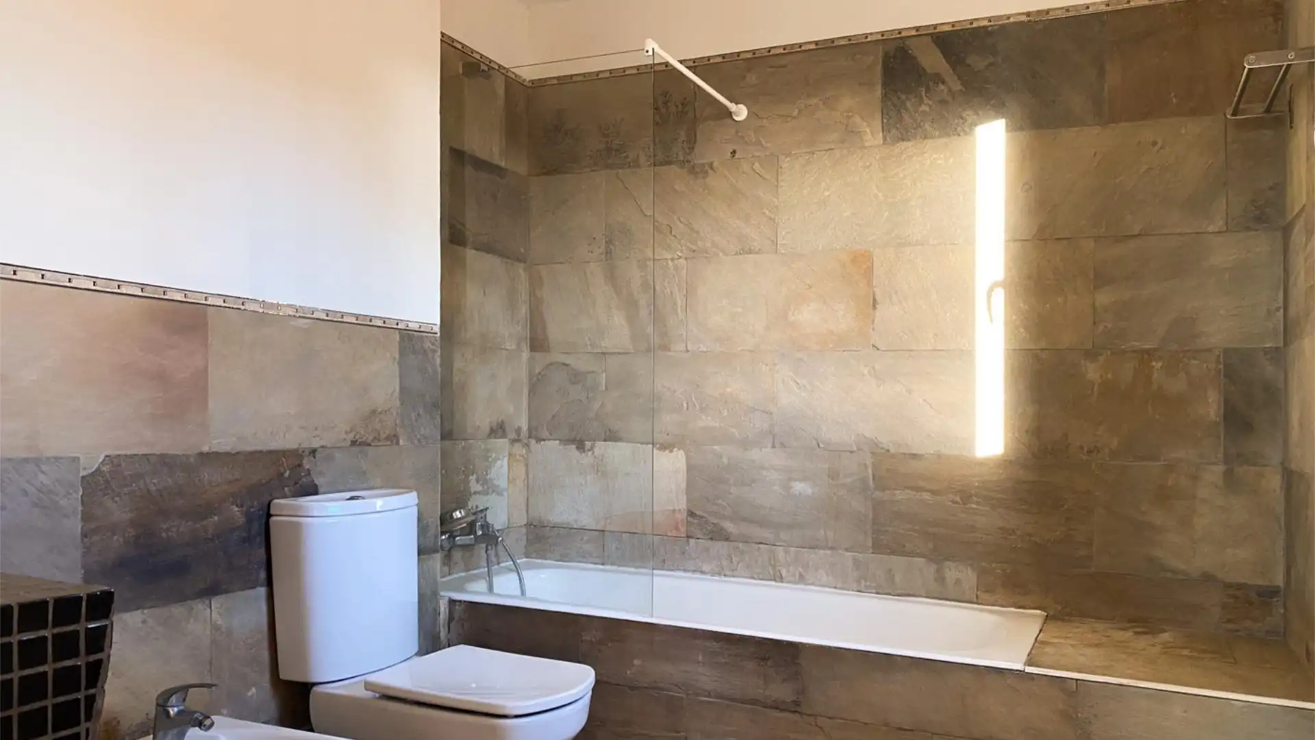 Casa adosada en  Carrer de Mart 57A - Foto 6