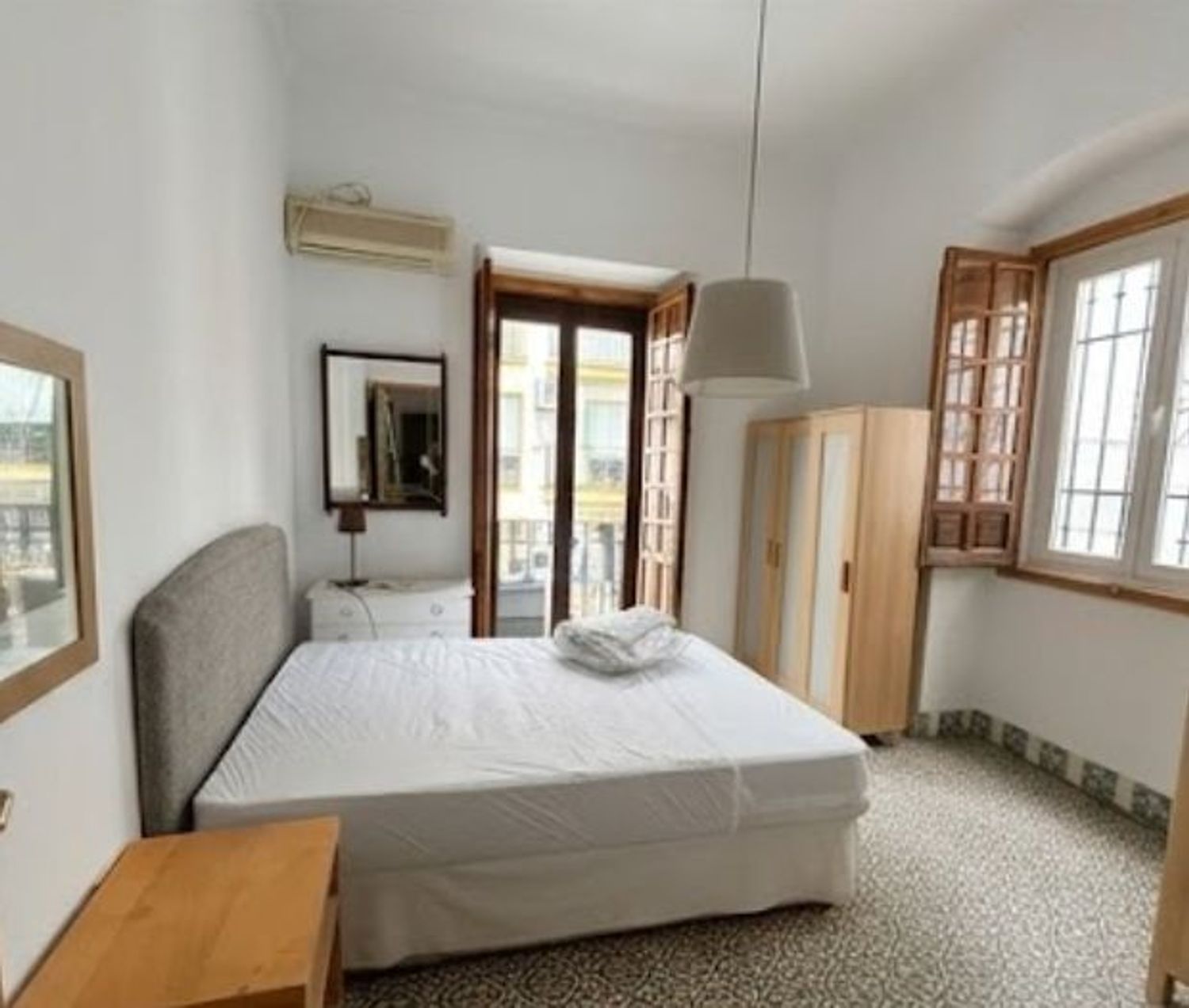 Piso en calle Feria, 164 - Foto 1