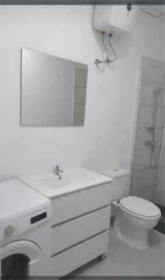 Piso en vecindario - Foto 3