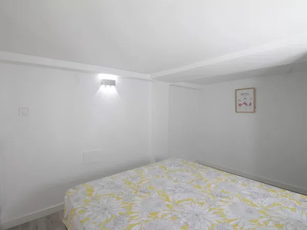 Piso en Calle de Santoña, Zofío - Foto 9