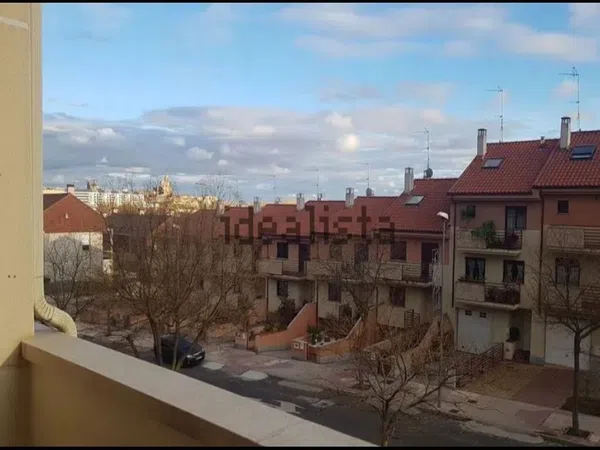 Chalet adosado en calle Antonio Ponz, 38