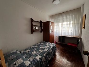 Piso en  Calle Pérez Herrasti 3 - Foto 8