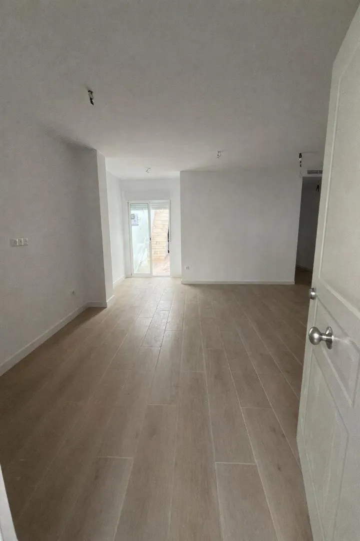 Planta baja en  Carrer Patricio Ruiz Gómez 11 - Foto 5