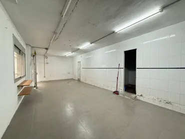 Local comercial en Terrassa - Foto 4