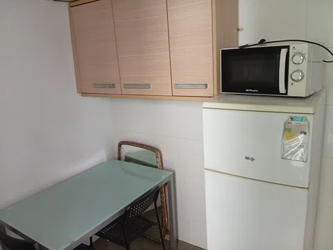Estudio en calle Albuixech, 19