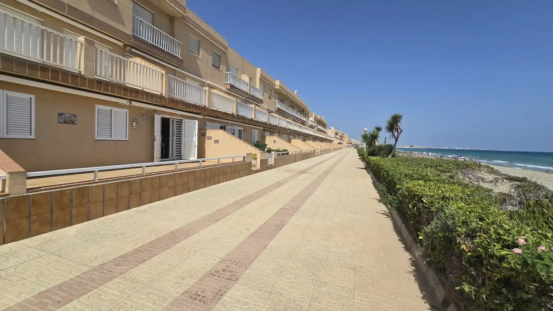 Casa adosada en  Gran Vía de la Manga 1B - Foto 7