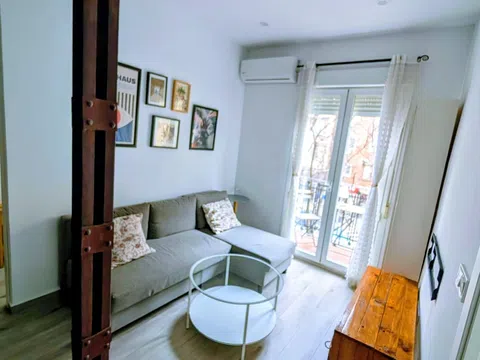 Piso en calle de Embajadores, 154