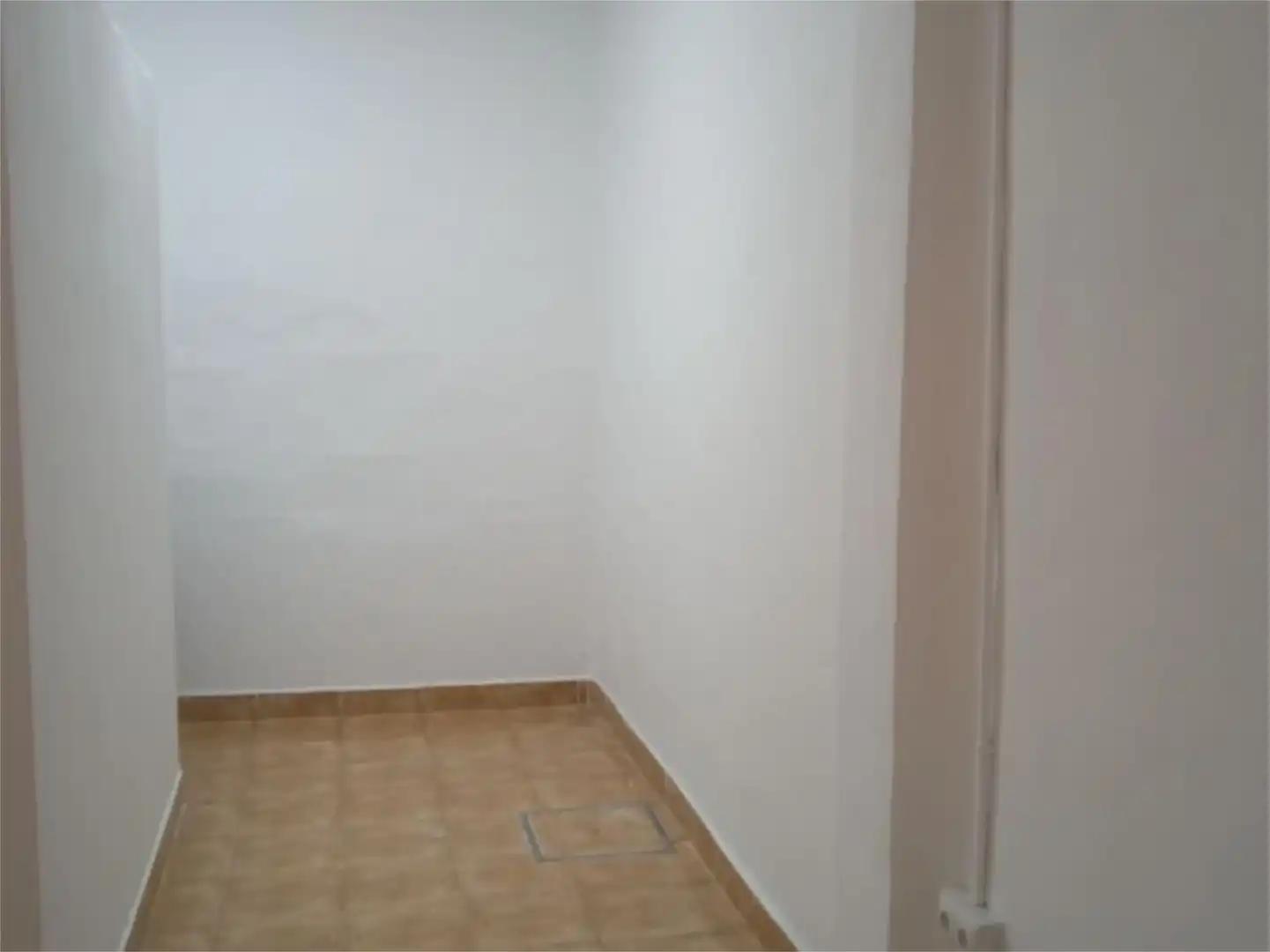 Local comercial en  Calle Guadalimar 13B - Foto 5