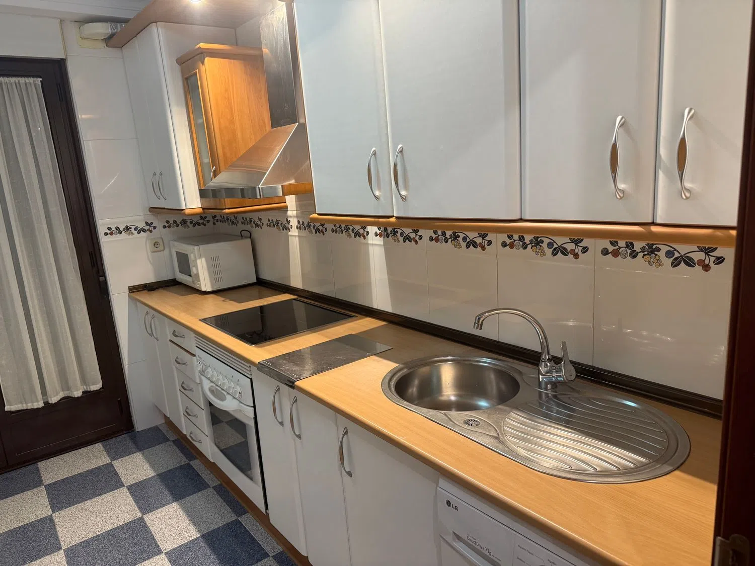 Piso en calle Mariano Ares y Sanz, 6 - Foto 8