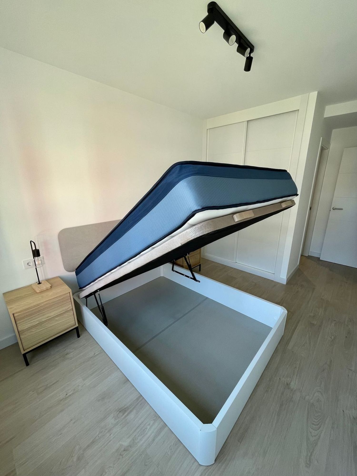 Piso en calle 8 de Marzo, 8 - Foto 15