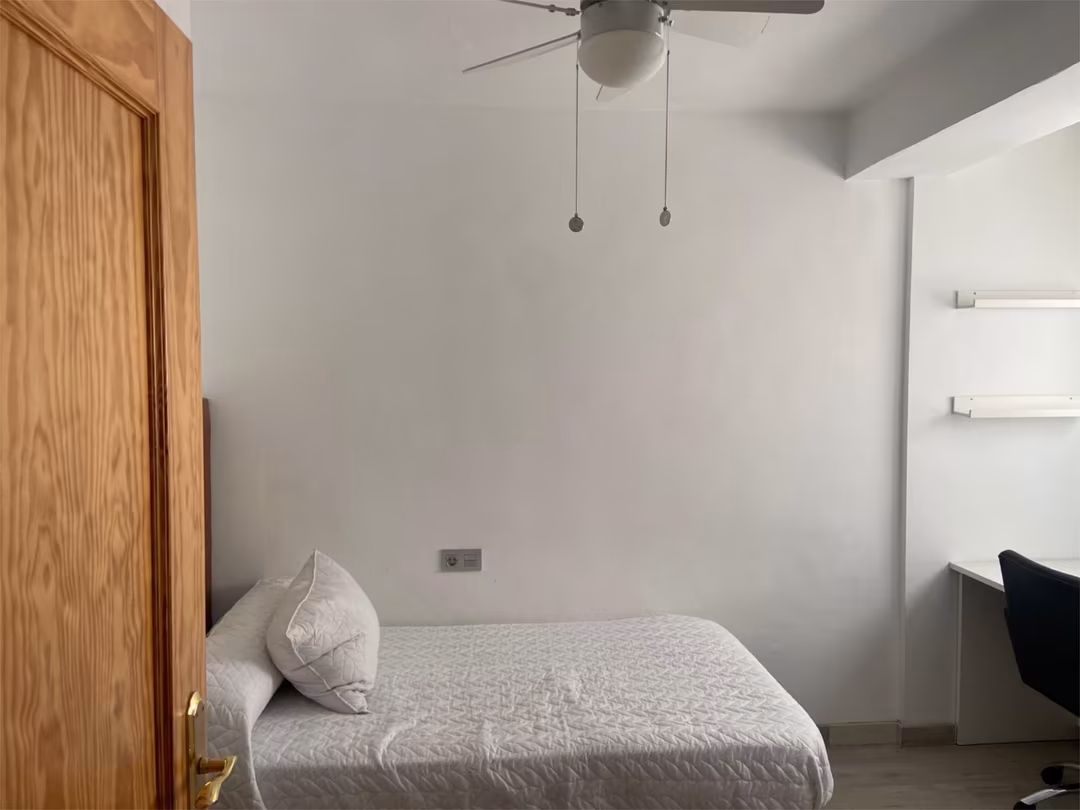 Piso en  Calle Pedro Antonio de Alarcón 59 - Foto 4