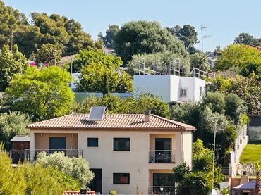 Chalet en  Carrer de la Via Làctia 173 - Foto 1