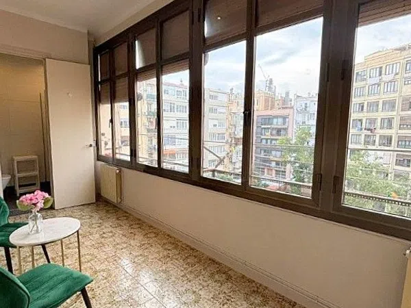 Piso en Gran Via de les Corts Catalanes, El Fort Pienc - Foto 3