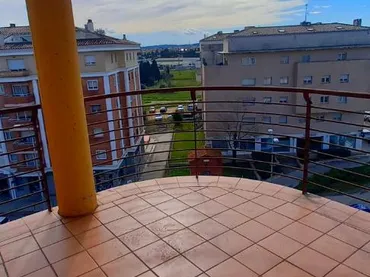 Piso en  Avinguda de Salvador Dalí i Domènech 13 - Foto 4