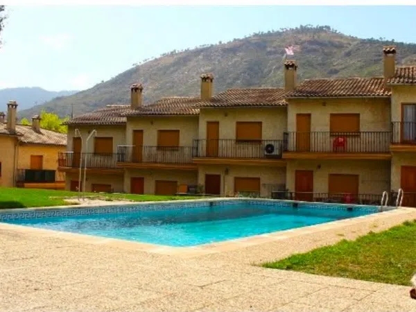 Chalet adosado en Calle Guadahornillos, 15 - Foto 1