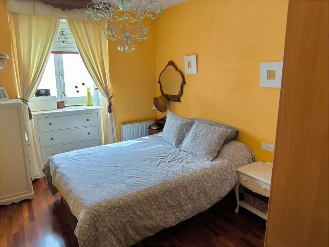 Casa adosada en  Calle Quiñones 34 - Foto 8