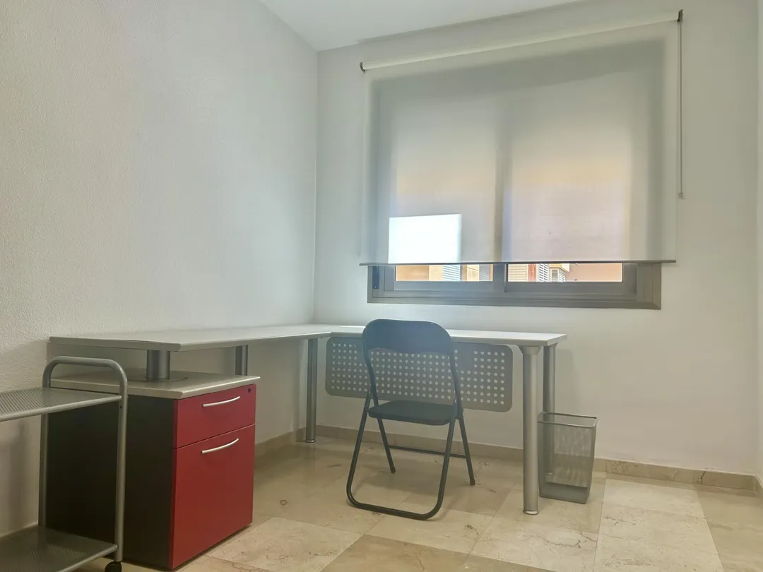 Piso en  Avenida Reyes Católicos Núm. - Foto 21