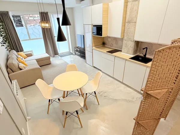 Estudio en calle del Cardenal Silíceo, 19 - Foto 4