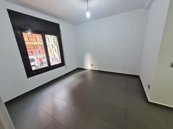 Estudio en Calle del Poeta Masifern - Foto 6